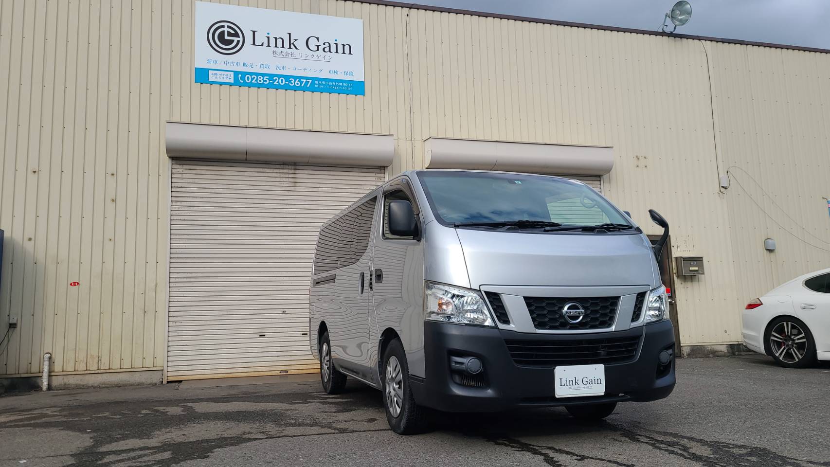 日産 NV350キャラバン施行事例